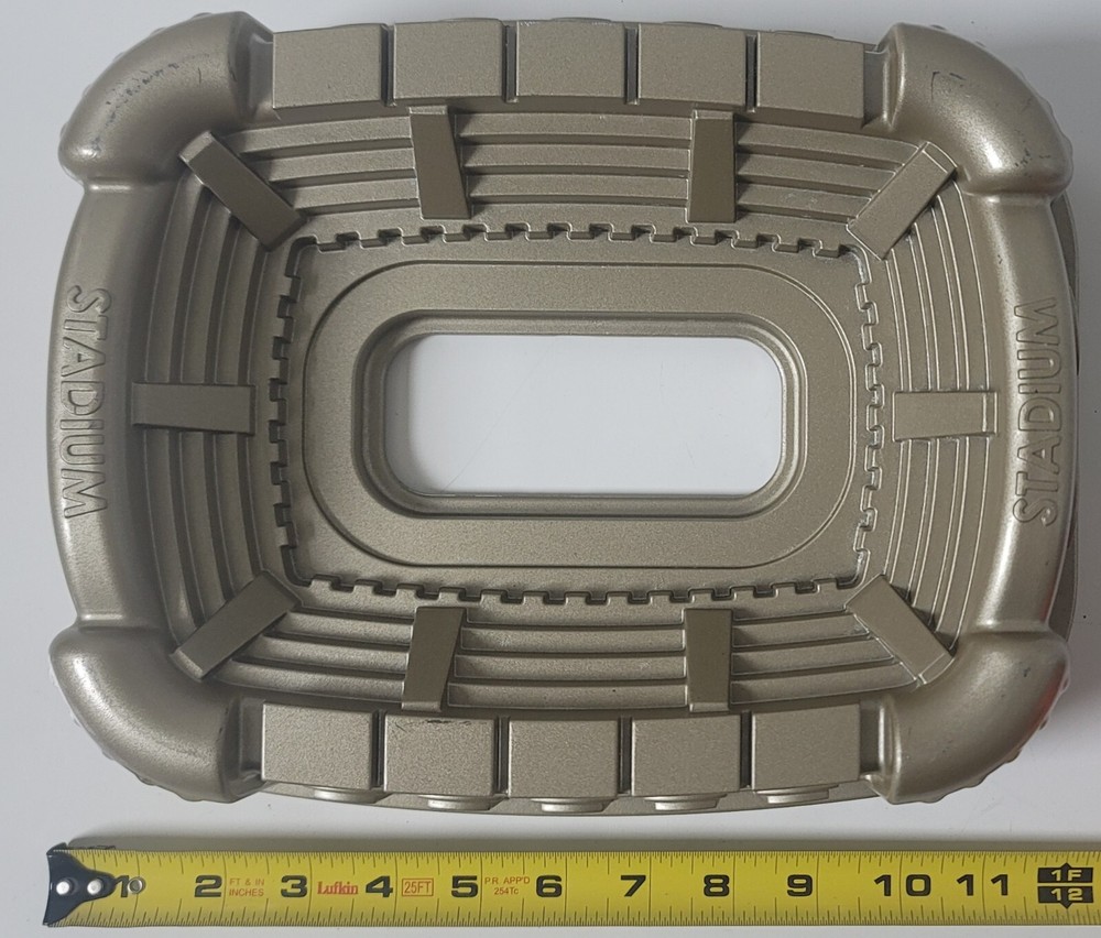 Nordic Ware Stadium Cake Pan