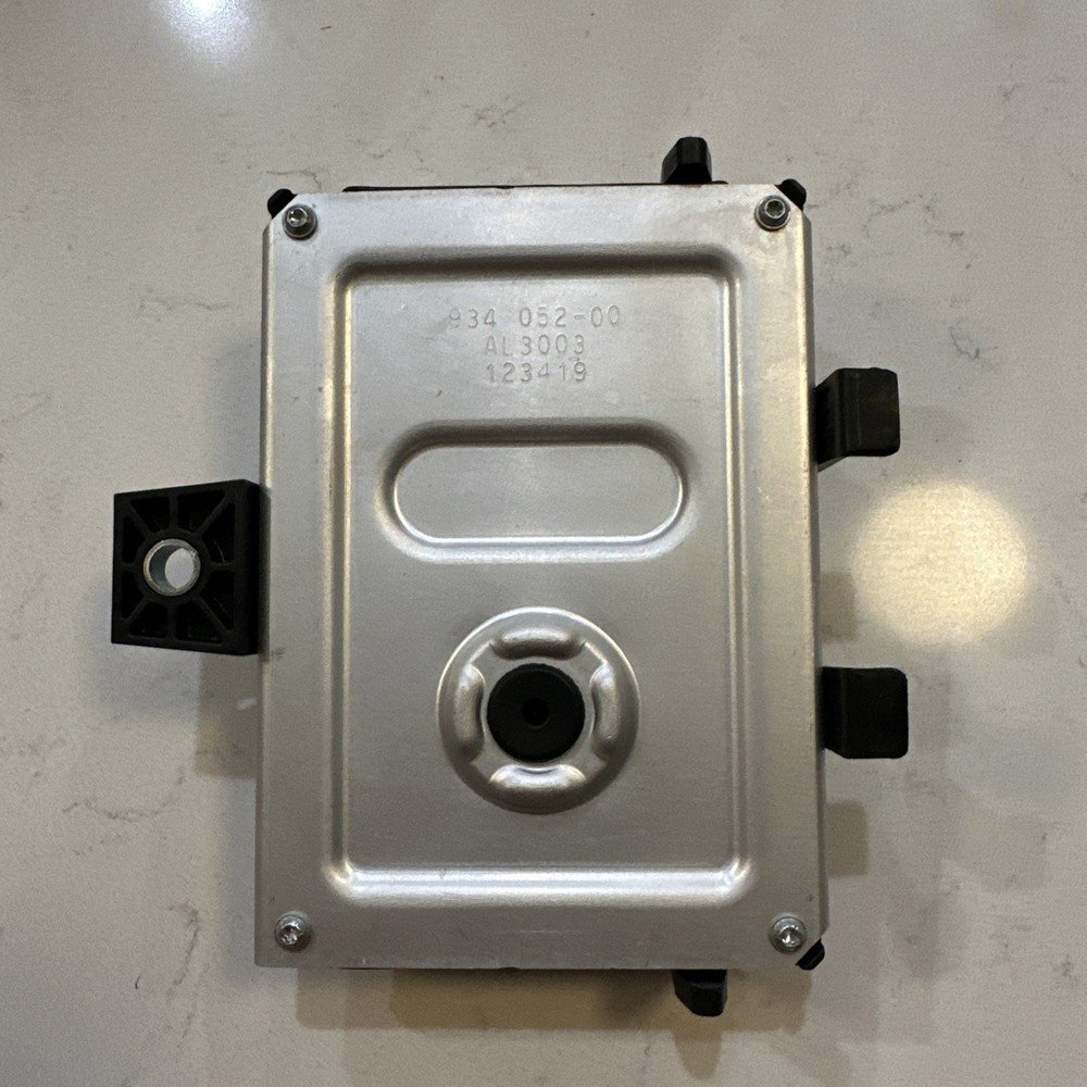 2013-2014 GM FUEL PUMP CONTROL MODULE OEM 22874299