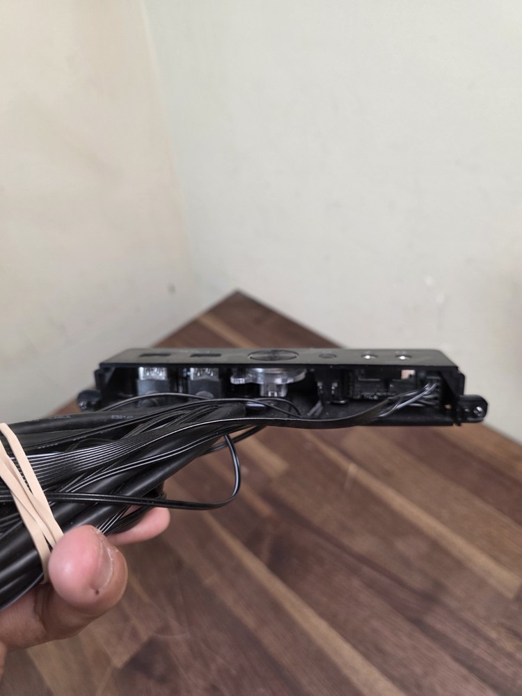 FRACTAL DESIGN IO PANEL - Black