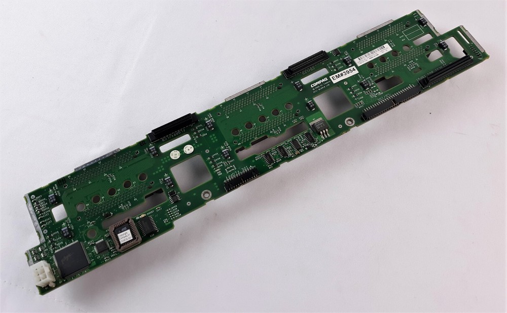 Compaq 010936-001 Backplane