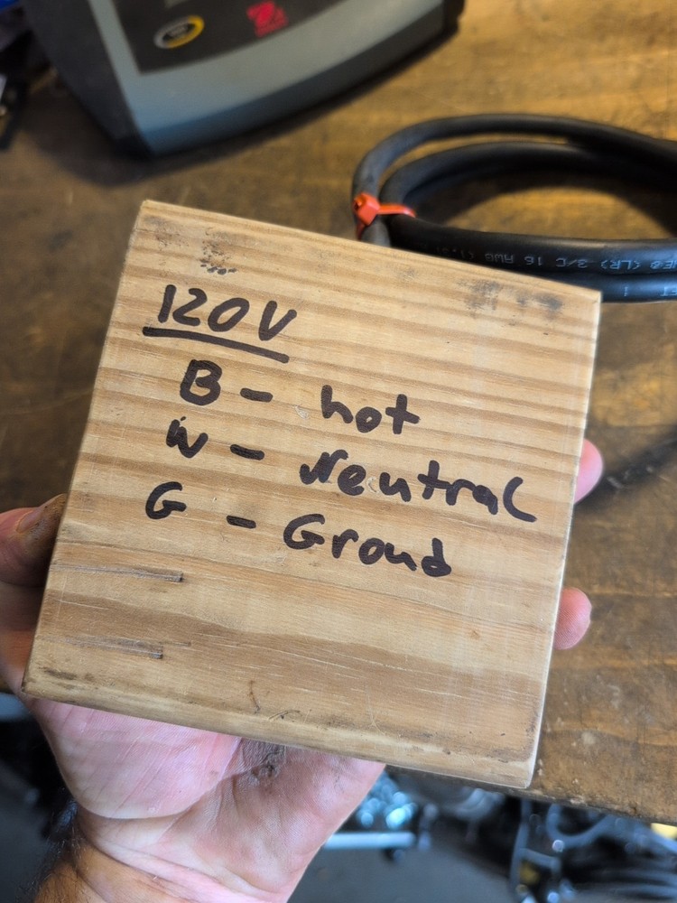 POWERSTAT SUPERIOR EN217 VARIABLE AUTO TRANSFORMER 240V. Serviced.