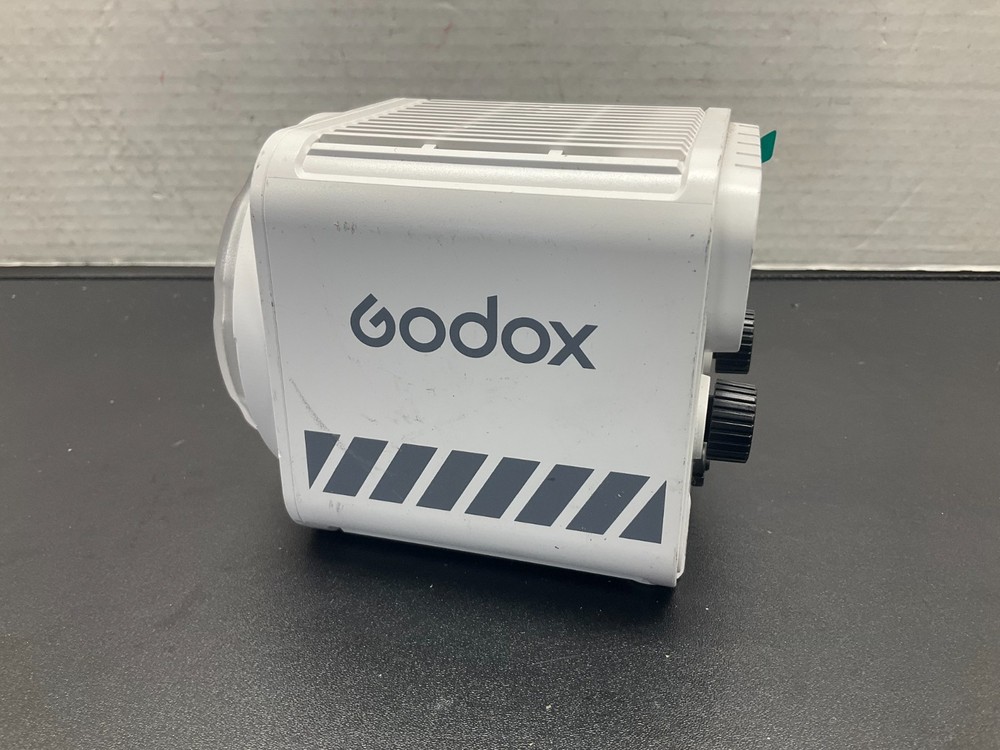Godox ML60IIBi Bi-Color LED Video Monolight