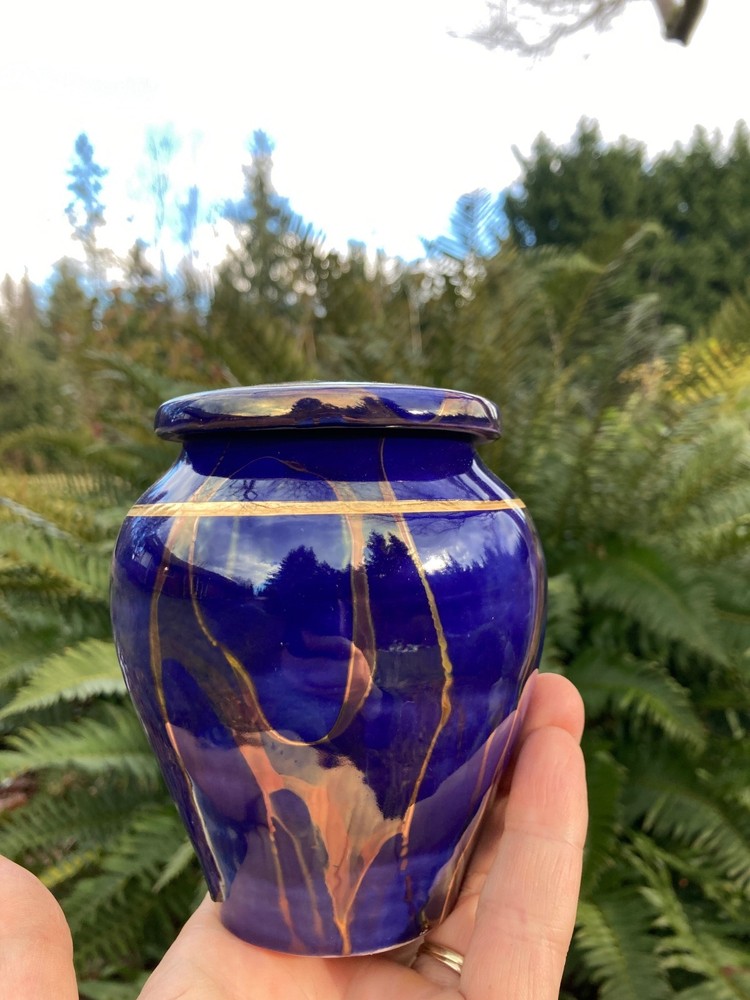 Handmade Ceramic Cremation Urn in Ruby Red, small size for pet ashes, 50 ci