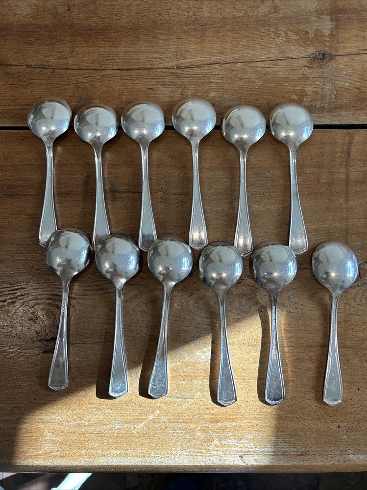 12 ONEIDA HOTEL PLATE SOUP SPOONS 5 3/4" USED