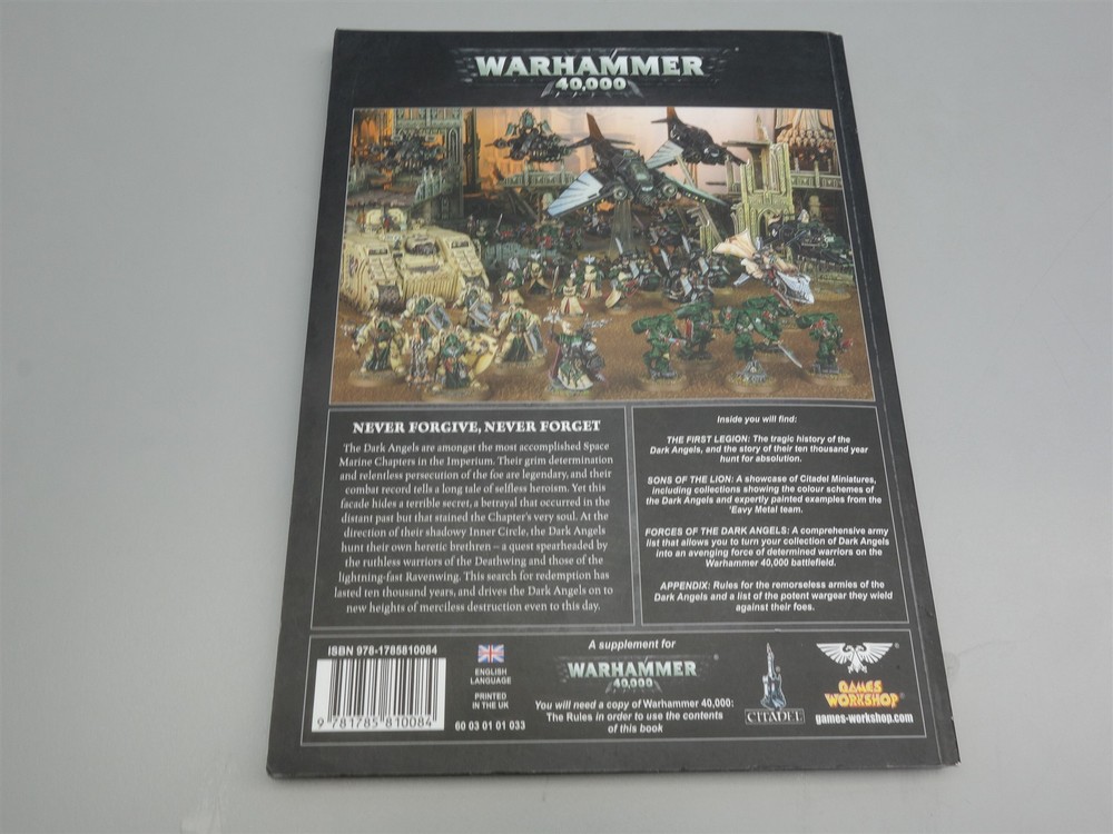 Warhammer 40k Codex Army Book - Dark Angels Space Marines (7th Edition)