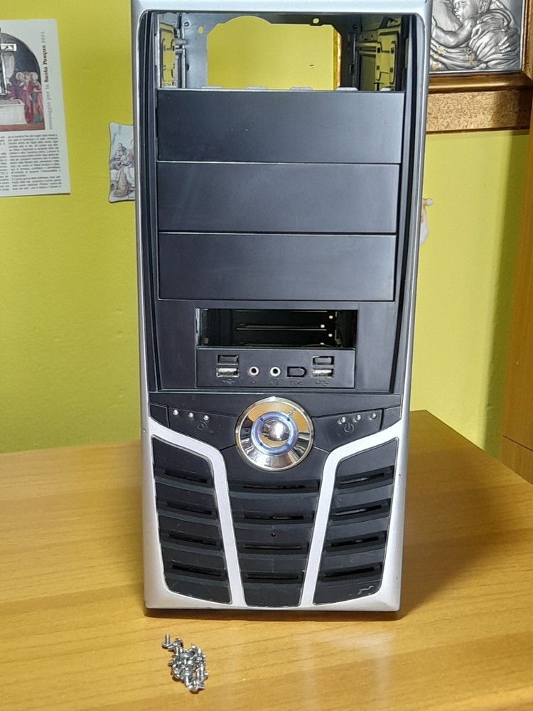 USED DESKTOP CASE