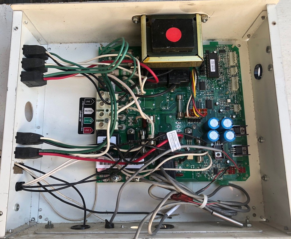 Bullfrog Spas / Gecko Spa Pack ( Door Missing)