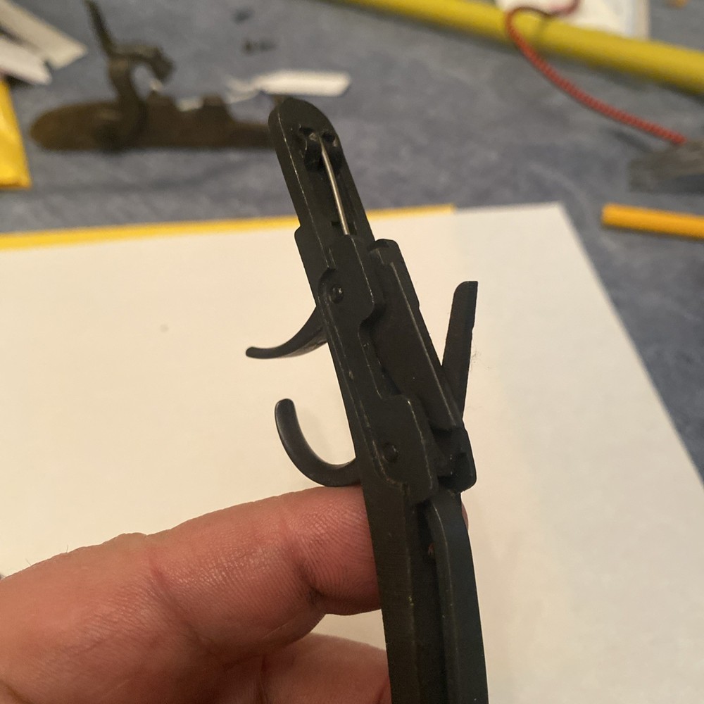 Thompson Center Renegade Muzzleloader Double Trigger Assembly (2) And Screw