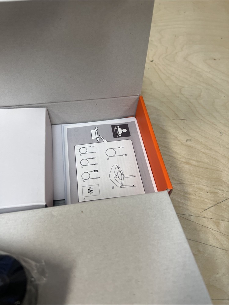 1Mii B06TX Bluetooth 5.2 Long Range Audio Transmitter New Open Box