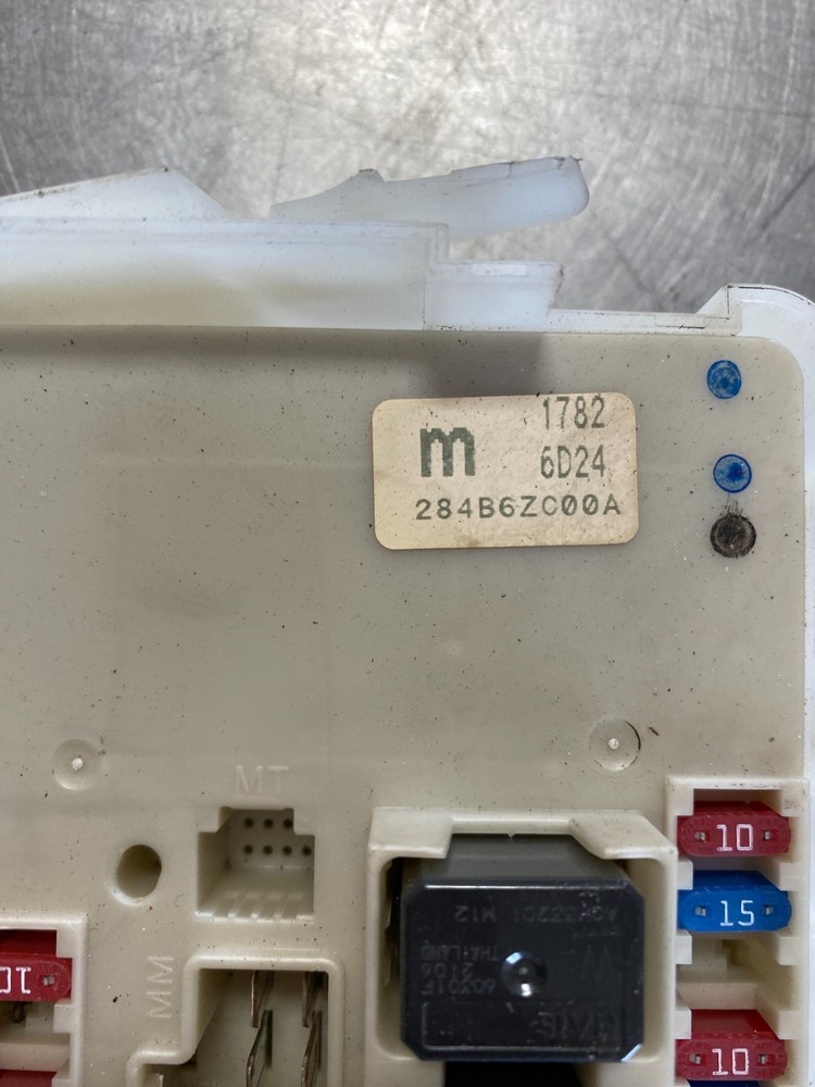 2006 TITAN Distribution Relay Module Fuse Box 284B6ZC00A