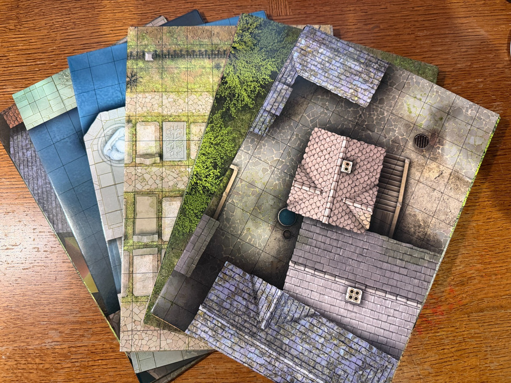 Campaign Builder: Cities & Towns Map Folio for D&D 5E by Kobold Press
