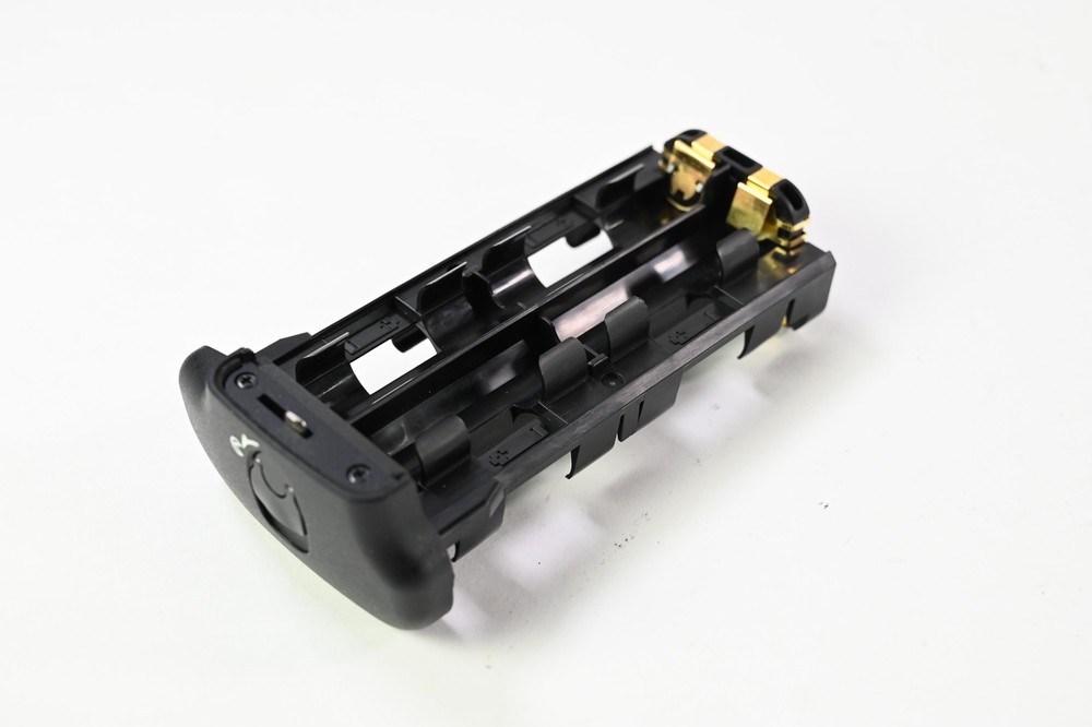Nikon MS-D10 AA Battery Holder #G920