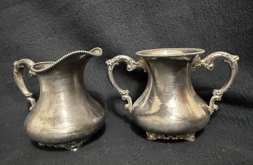 HOMAN CO. SILVERPLATE CREAMER & SUGAR BOWL SET Vintage