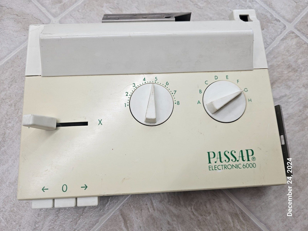Passap E6000 Knitting Machine Back Rear Lock (Carriage)