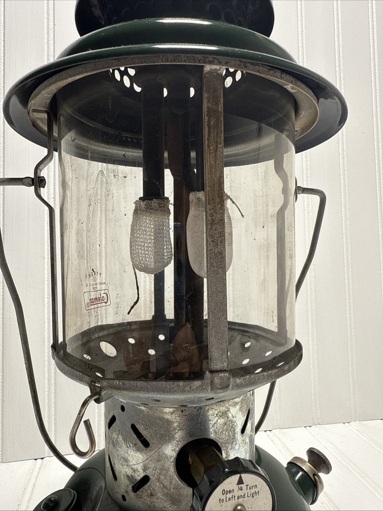 1955 COLEMAN DOUBLE MANTLE LANTERN MODEL 220F Dated 4/60 Pyrex Globe 220E*