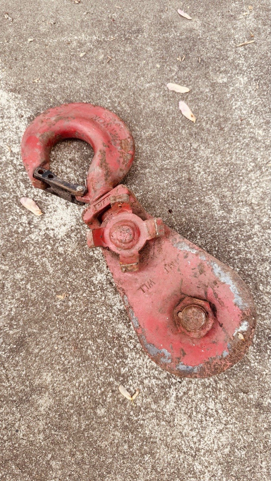 JOHNSON SNATCH BLOCK-4T-4" w/Swivel Hook 3/8"-1/2" SB4S4BH