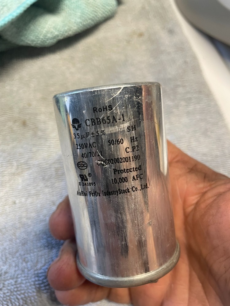 Frigidaire MODEL # LAD704DUL Dehumidifier CAPACITOR cbb65a-1