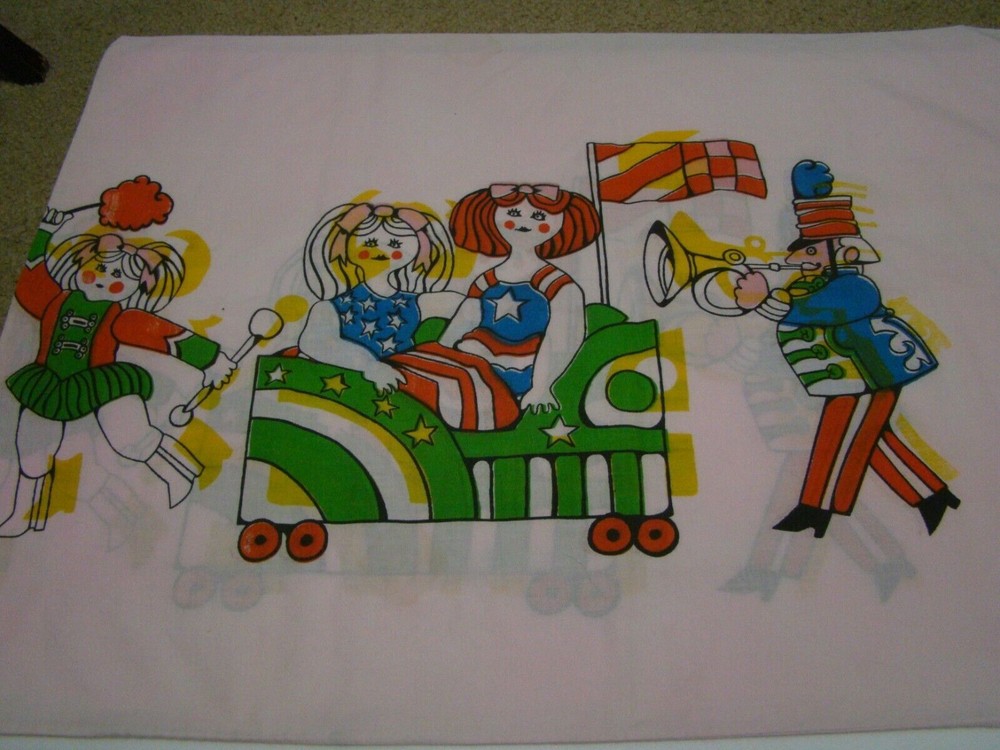 Vintage Parade Standard Pillowcase