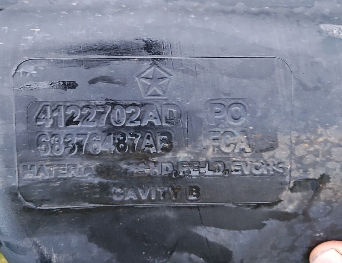 2019-2024 Dodge Ram 2500 3500 OEM DEF Diesel Exhaust Fluid Tank Only 57009090AA