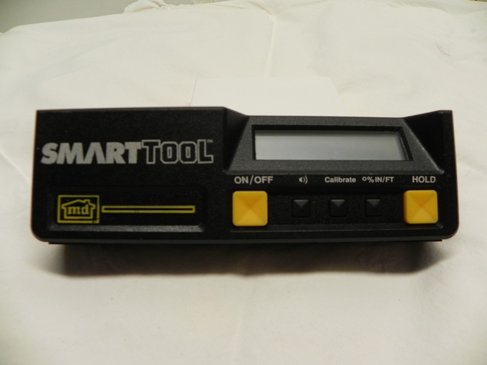 Smart Tool Digital Level Measuring 6-1/2'' Long (9 Volt Battery Needed)