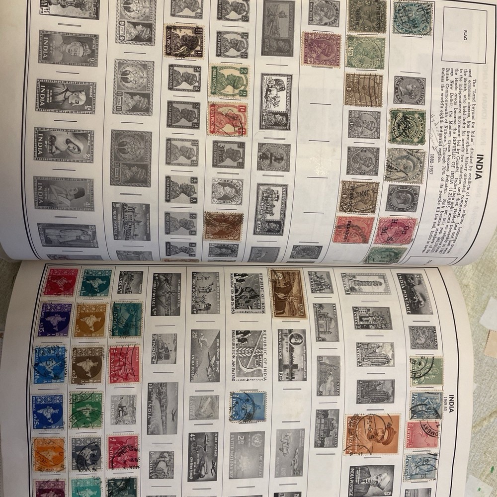 2 Harris Statesman Deluxe Worldwide Albums 2000+ Stamps to 1965 & 76 In 1 Binder