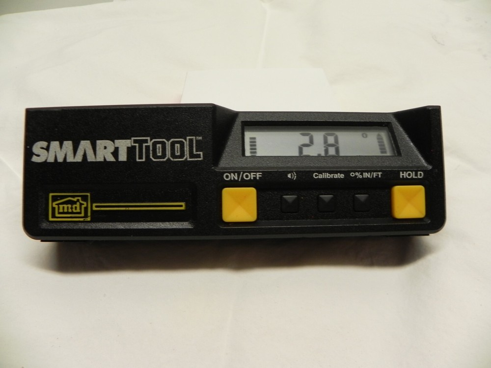 Smart Tool Digital Level Measuring 6-1/2'' Long (9 Volt Battery Needed)
