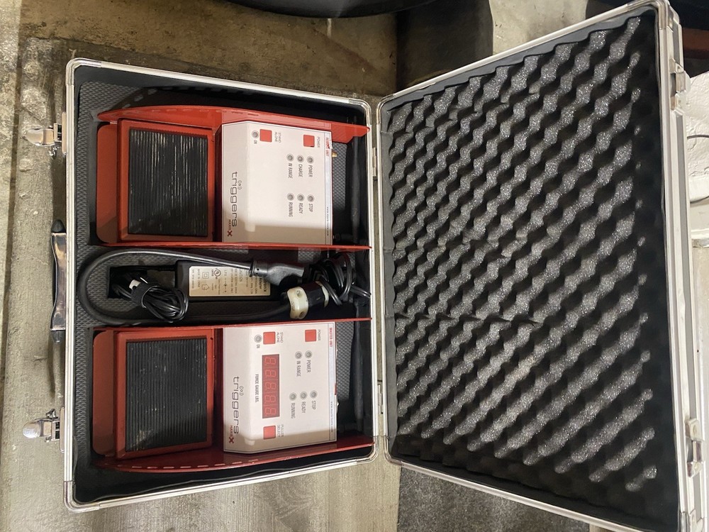 Maxis Triggers Dual Remote Foot Switch System Tugger/Puller