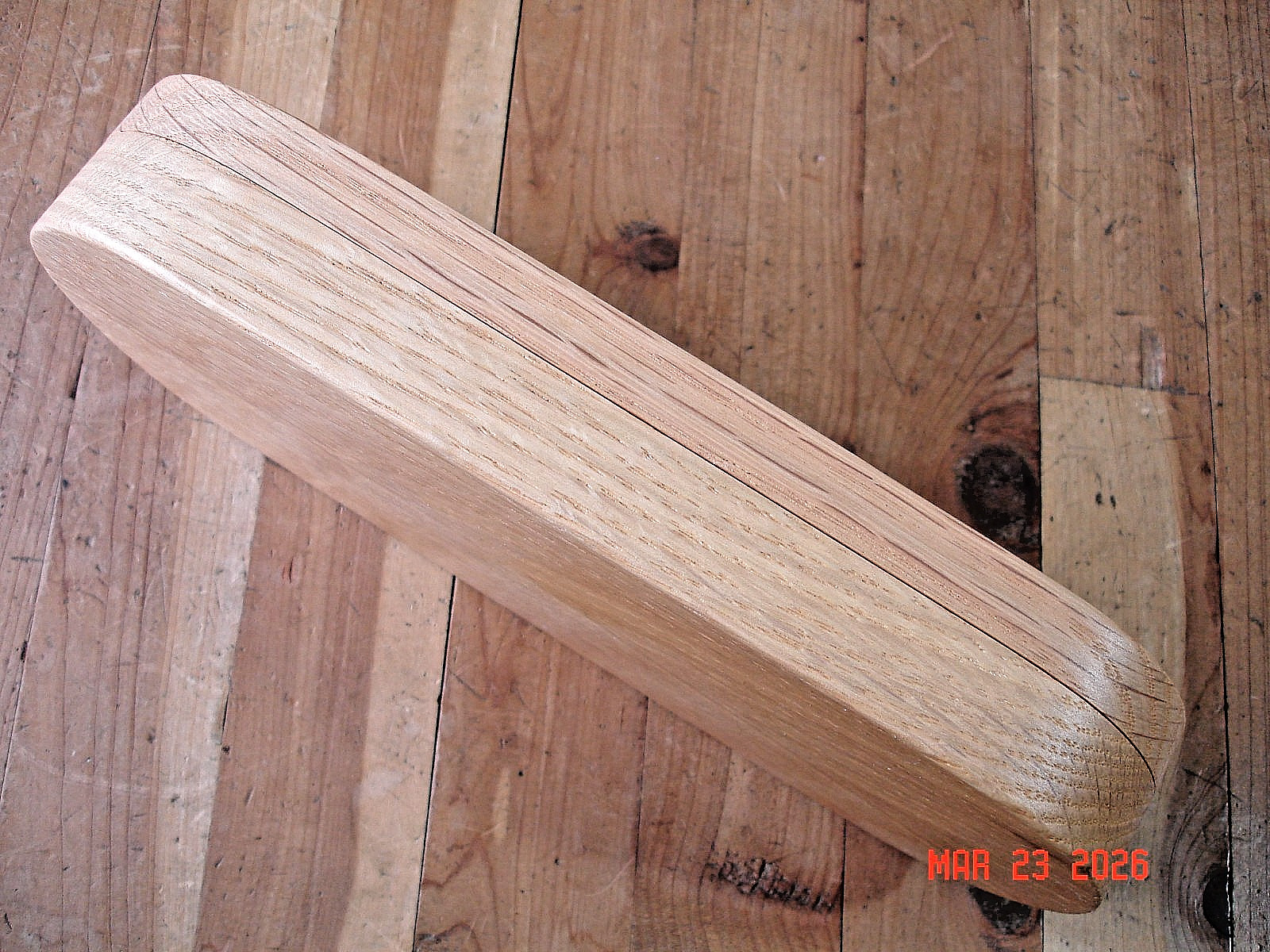 Buck Knives 196 Mini Alpha Hunter Knife with Oak Wood Display Box