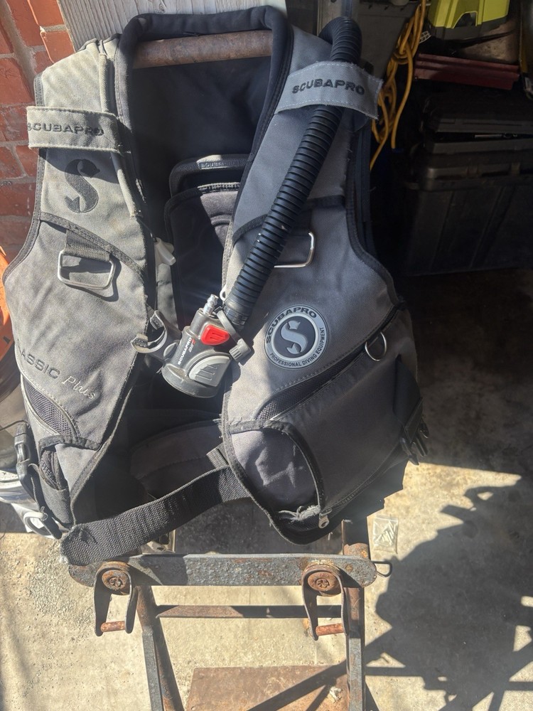 Scubapro Classic Plus Buoyancy Compensator Device BCD Black