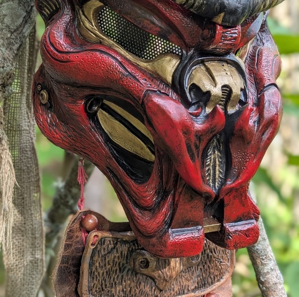 1:1 Life Size Samarui Predator Bio Mask