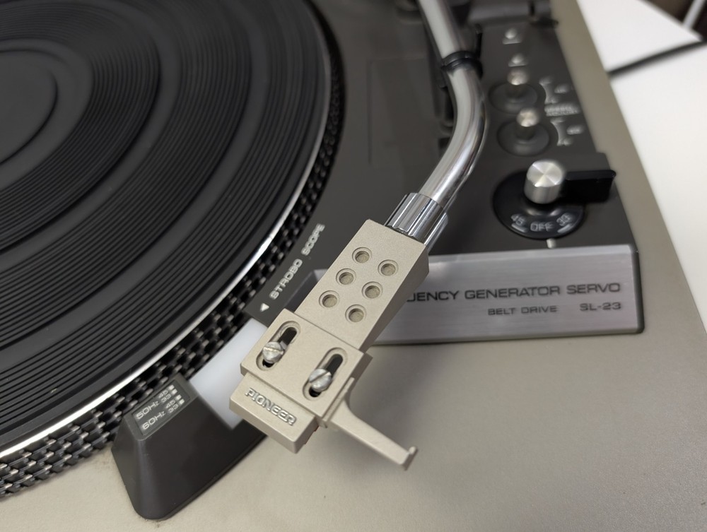 Technics SL-23 Turntable Pioneer Headshell Tested Working