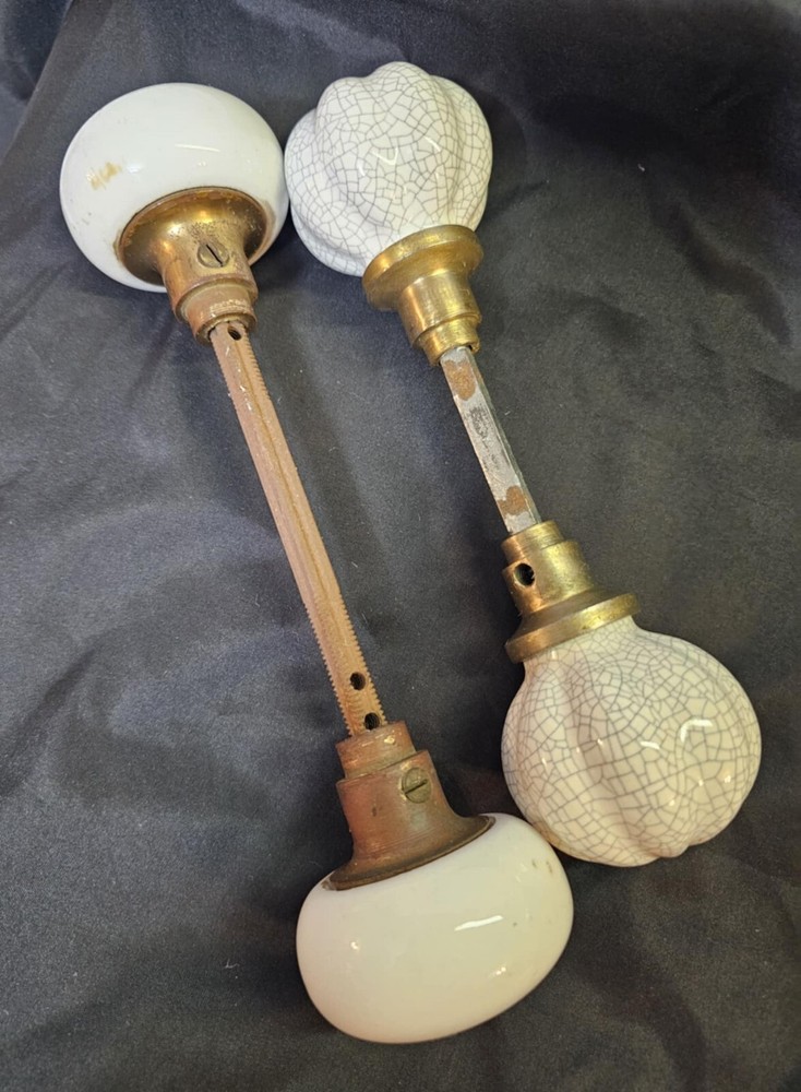 2 vtg White Ceramic & Porcelain Door Handles Knobs- G5-READ