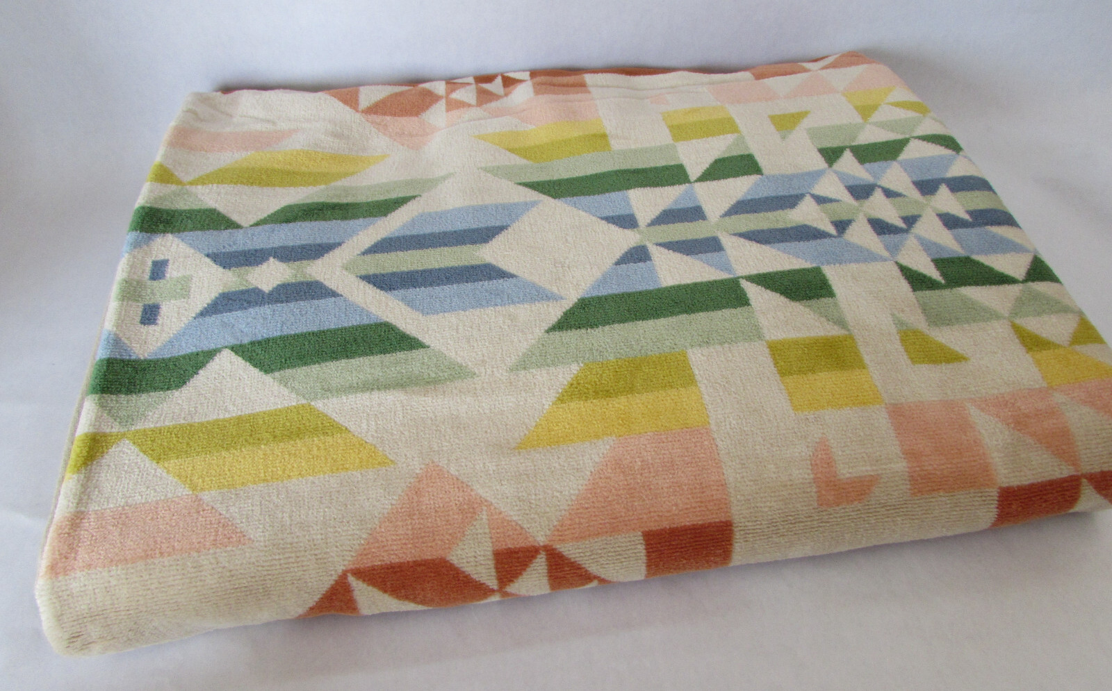 Pendleton Jacquard Beach Spa Towel Opal Springs Multicolor 40" x 70"