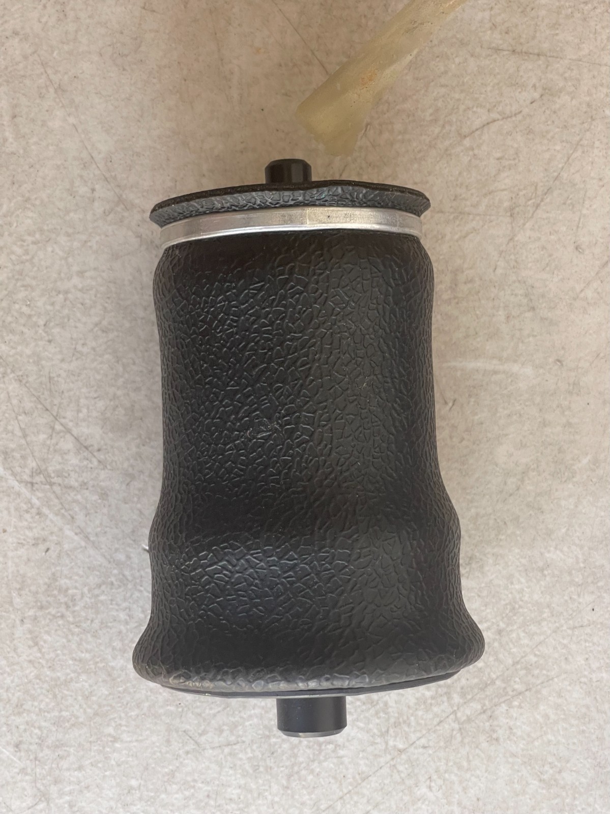 Goodyear 1S5-040 Super-Cushion Sleeve Air Spring Infinity Star Clip Mounting New