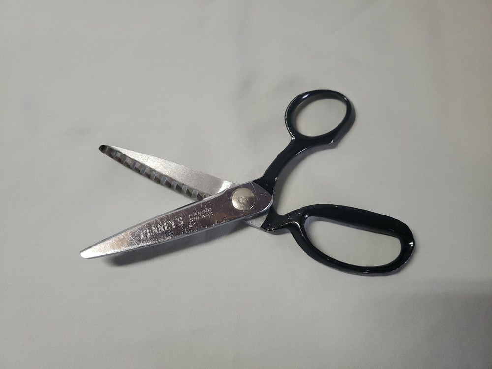 Vintage Penney’s Pinking Shears Sewing Tools Sharp Fabric Zigzag Scissors