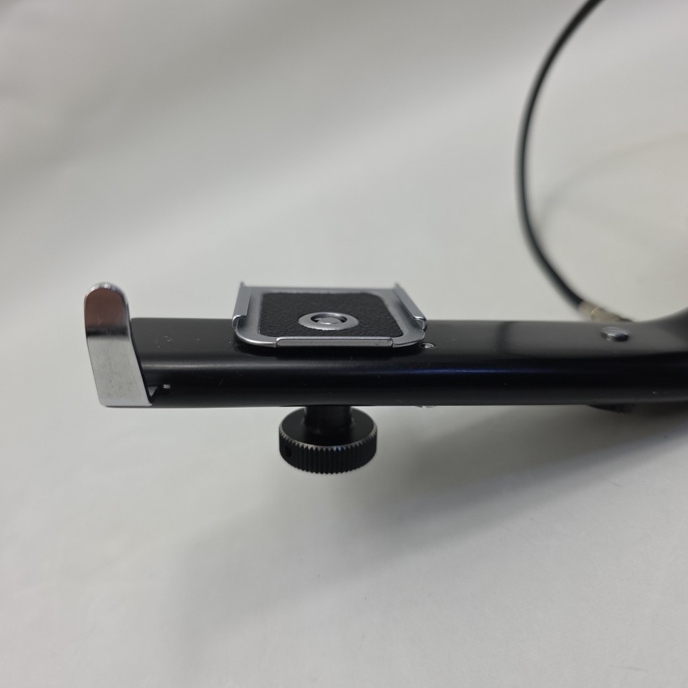 Hasselblad Flash Bracket 45071 Left Hand Grip