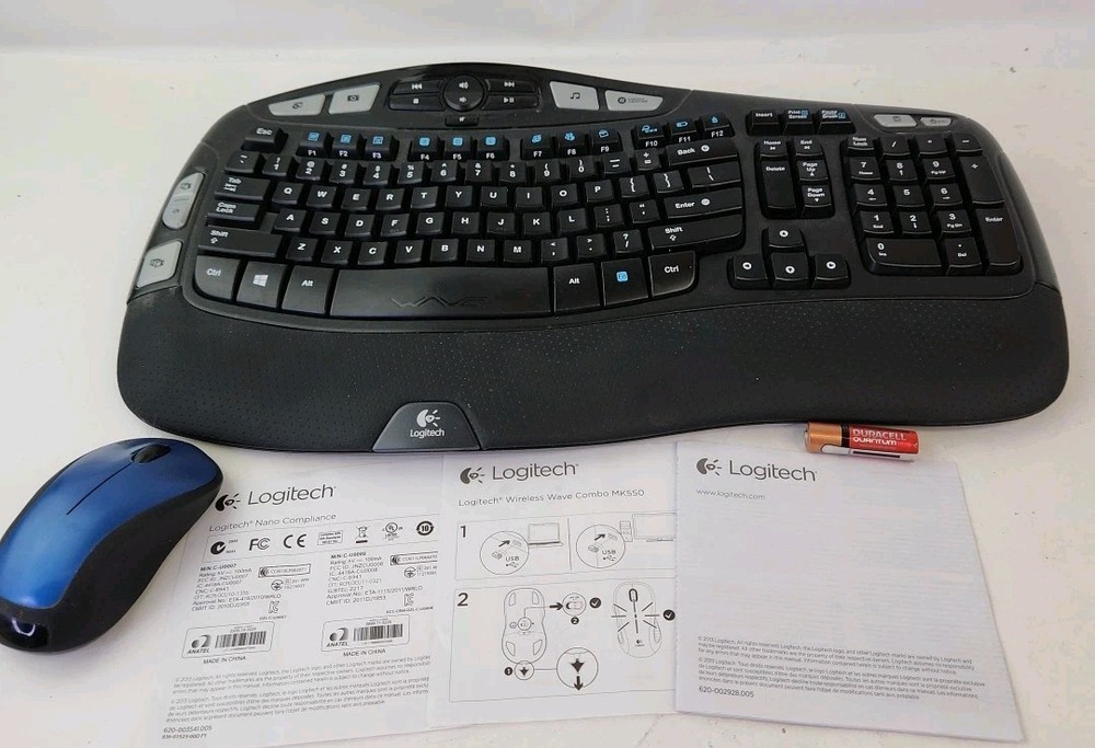 Logitech MK550 Wireless Wave Keyboard Mouse Combo W/ Box.