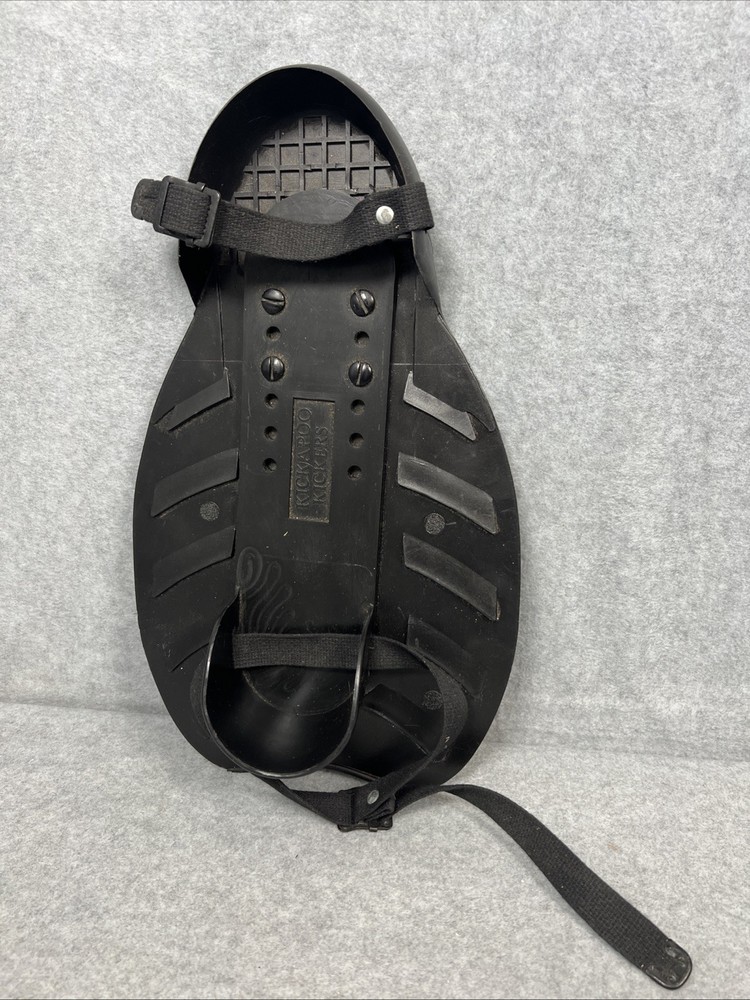 Kickapoo Kickers Fins Adjustable for Float Tube Fishing - Black - Missing Strap