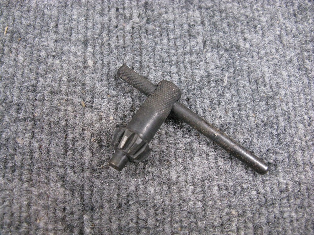 Noname S# 13 Chuck Key  T Shape 11 Teeth