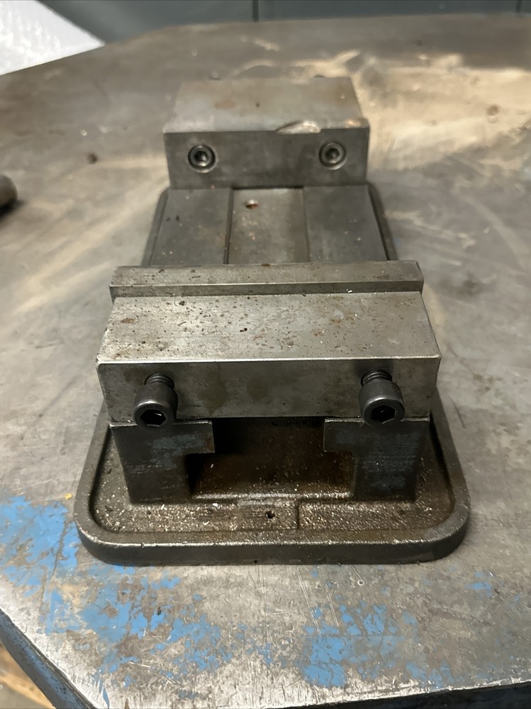 KURT ANGLOCK 6" MILLING MACHINE VISE - #D675 (dkurt2)