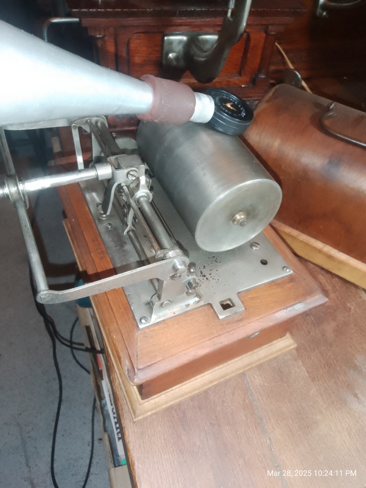 PATHE PHONOGRAPH