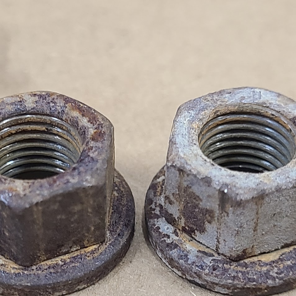 OEM 2013-2018 RAM 1500 2500 Mopar Transfer Case Stabilizer Stud & Mounting Nuts