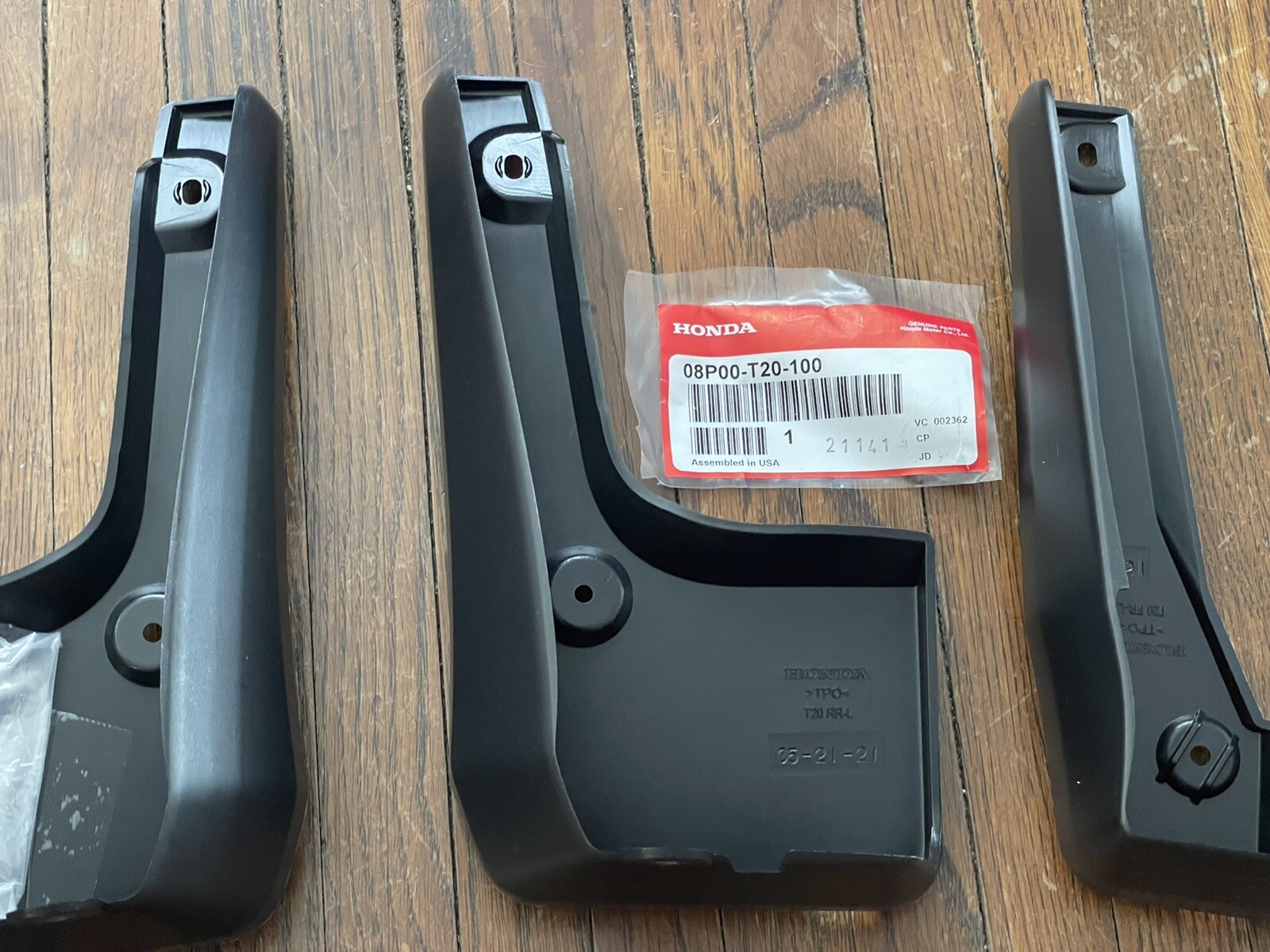 2022-24 NEW GENUINE HONDA CIVIC 4 DOOR SEDAN SPLASH MUD GUARDS 08P00-T20-100 OEM