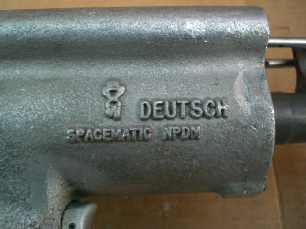 Deutsch Spacematic auto feed pneumatic nutplate drill