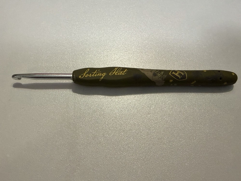 Harry Potter Woobles Crochet Hook- Sorting Hat