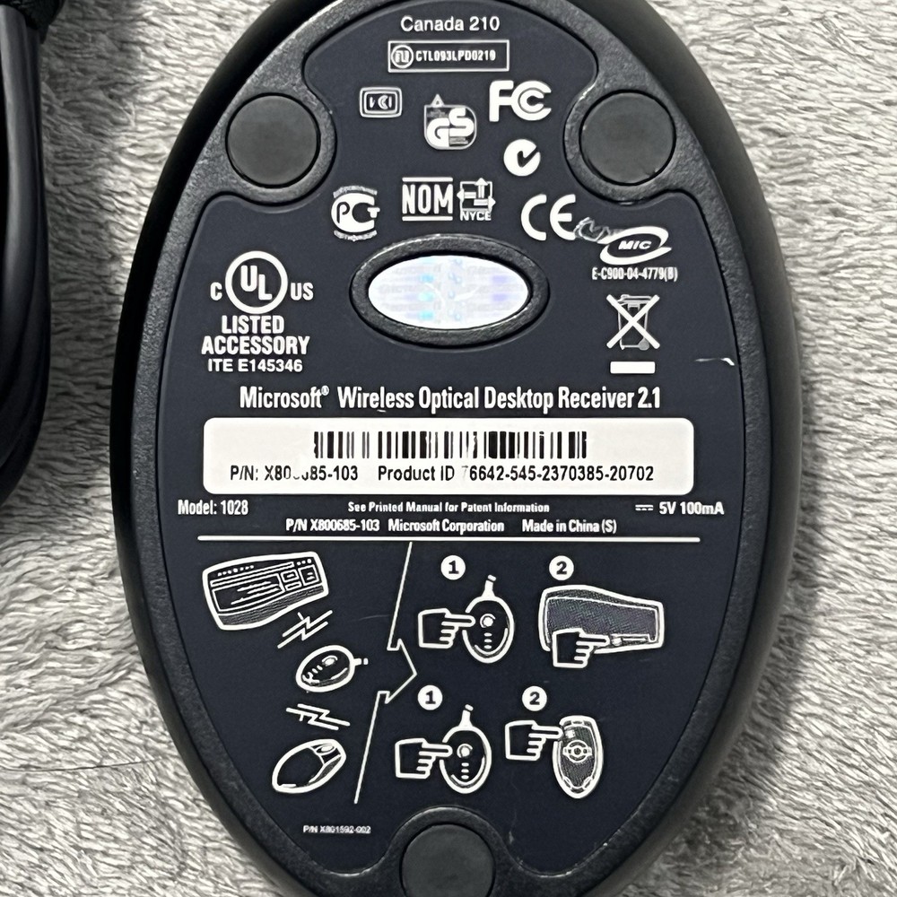 Microsoft Wireless Desktop Mouse Keyboard Receiver 3.1 Model 1028 Canada 210