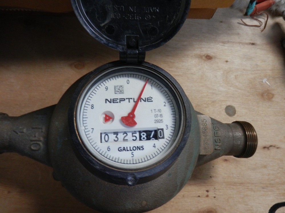 Neptune 1"T-10  Water Meter