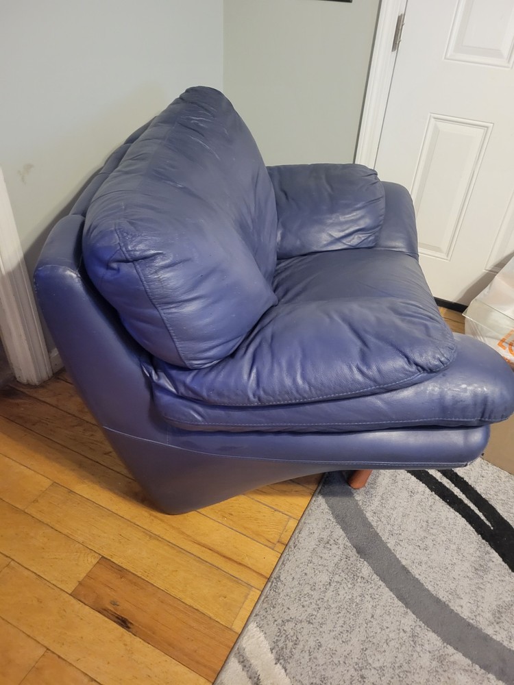 Extremely Comfortable Blue Leather