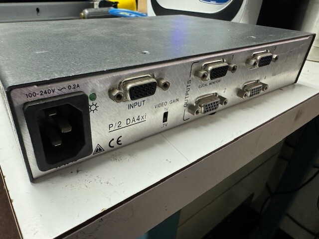 Extron VGA Distribution Amplifier P/2 DA4xi