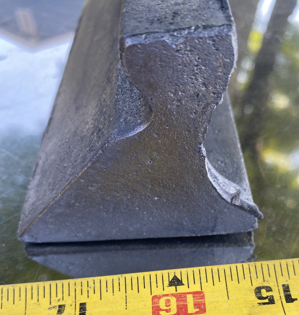 18" Iron Straight Edge/Prism/Parallel/Level. Featherweight Raw Casting